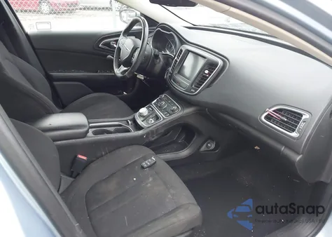 2015 Chrysler 200 Limited z USA, uszkodzony, nr VIN 1C3CCCAB9FN662908